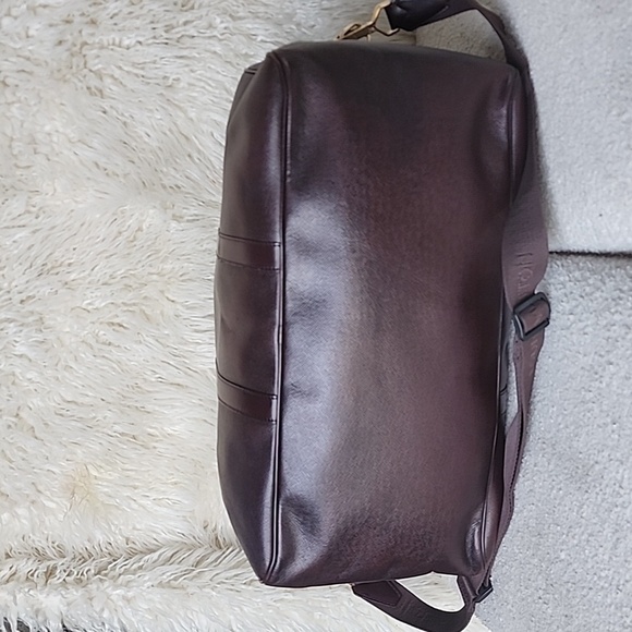 Authentic Rare Burgandy Louis Vuitton Kendall Taiga leather duffle bag - Picture 11 of 15